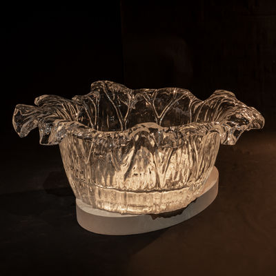 Clear Acrylic Furniture Acrylic Bath For A Modern And Minimalist Look