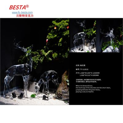 Abstract Polymethyl Methacrylate Sculpted Artworks Perfect Addition To Modern Spaces
